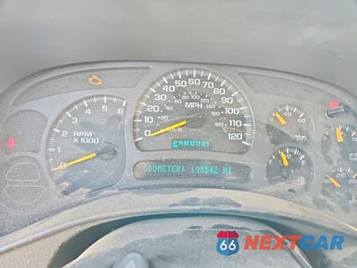 Zdjęcie 9 z 12 samochodu: 2004 GMC NEW SIERRA K1500 VIN:1GTEK14X14Z229821 - miniatura