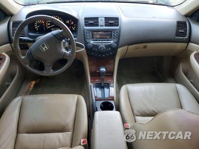 Zdjęcie 8 z 12 samochodu: 2006 HONDA ACCORD EX VIN:1HGCM66526A004272 - miniatura