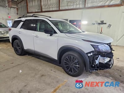 Czwarte zdjęcie samochodu z boku: 2026 NISSAN PATHFINDER SL VIN:5N1DR3CT6TC202869 - miniatura