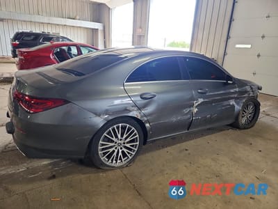 Trzecie zdjęcie samochodu z tyłu: 2020 MERCEDES-BENZ CLA 250 4MATIC VIN:WDD5J4HB1LN029178 - miniatura