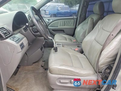 Zdjęcie 7 z 13 samochodu: 2008 HONDA ODYSSEY TOURING VIN:5FNRL38958B051803 - miniatura