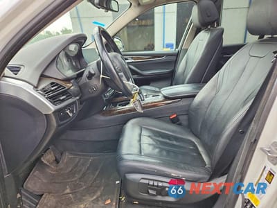 Zdjęcie 7 z 13 samochodu: 2015 BMW X5 XDRIVE35I VIN:5UXKR0C55F0P07317 - miniatura