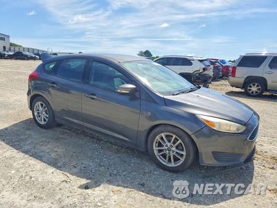 Czwarte zdjęcie samochodu z boku: 2015 FORD FOCUS SE VIN:1FADP3K28FL364354 - miniatura