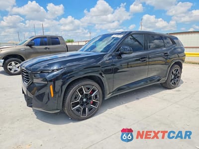 2023 BMW XM 5YM23CS05P9S47414 - główne zdjęcie licytacji z USA - miniatura