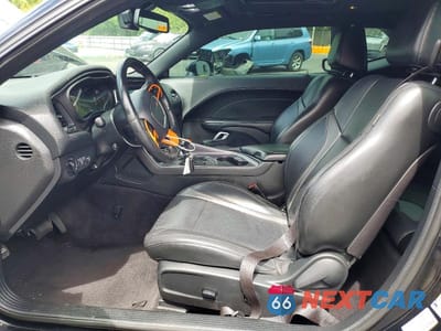 Zdjęcie 7 z 12 samochodu: 2017 DODGE CHALLENGER SXT VIN:2C3CDZAG2HH607059 - miniatura