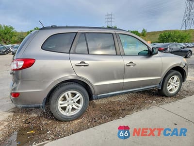 Trzecie zdjęcie samochodu z tyłu: 2011 HYUNDAI SANTA FE GLS VIN:5XYZGDAB5BG079897 - miniatura