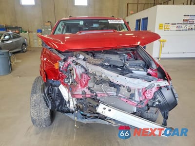 Piąte zdjęcie samochodu w środku: 2021 TOYOTA 4RUNNER VIN:JTERU5JR3M5923194 - miniatura