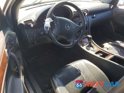 Zdjęcie 8 z 12 samochodu: 2001 MERCEDES-BENZ C 320 VIN:WDBRF64J91F051571 - miniatura