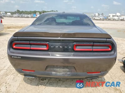 Zdjęcie 6 z 13 samochodu: 2017 DODGE CHALLENGER SXT VIN:2C3CDZAGXHH501426 - miniatura