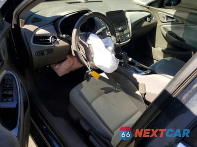 Zdjęcie 8 z 12 samochodu: 2019 CHEVROLET MALIBU LS VIN:1G1ZC5ST7KF192836 - miniatura
