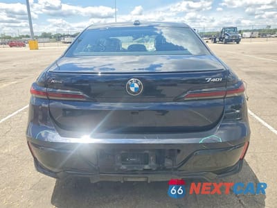 Zdjęcie 6 z 12 samochodu: 2026 BMW 740 XI VIN:WBA33EH03TCW56439 - miniatura