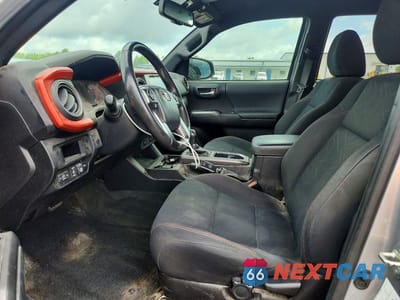 Zdjęcie 7 z 12 samochodu: 2017 TOYOTA TACOMA TRD SPORT VIN:5TFAZ5CN4HX038753 - miniatura