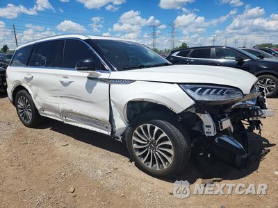 Czwarte zdjęcie samochodu z boku: 2023 LINCOLN AVIATOR VIN:5LM5J6XC6PGL01985 - miniatura
