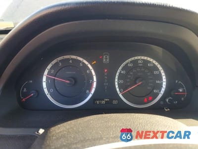 Zdjęcie 9 z 12 samochodu: 2012 HONDA ACCORD LX VIN:1HGCS1B39CA003595 - miniatura