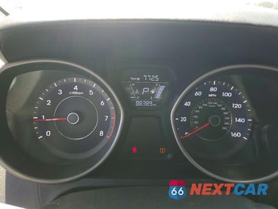 Zdjęcie 9 z 12 samochodu: 2016 HYUNDAI ELANTRA VALUE EDITION VIN:5NPDH4AE6GH735039 - miniatura