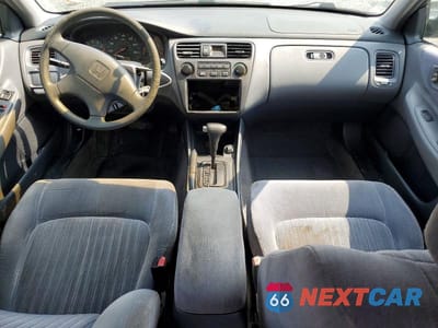 Zdjęcie 8 z 12 samochodu: 1998 HONDA ACCORD LX VIN:1HGCG5644WA023334 - miniatura