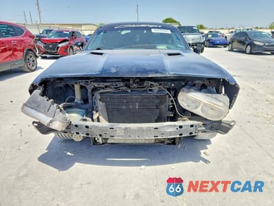 Piąte zdjęcie samochodu w środku: 2014 DODGE CHALLENGER SXT VIN:2C3CDYAG2EH208481 - miniatura