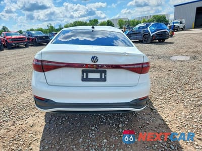 Zdjęcie 6 z 13 samochodu: 2025 VOLKSWAGEN JETTA SPORT VIN:3VWBX7BU2SM065930 - miniatura