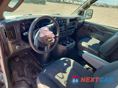Zdjęcie 8 z 13 samochodu: 2022 CHEVROLET EXPRESS G2500 VIN:1GCWGAFP1N1224721 - miniatura