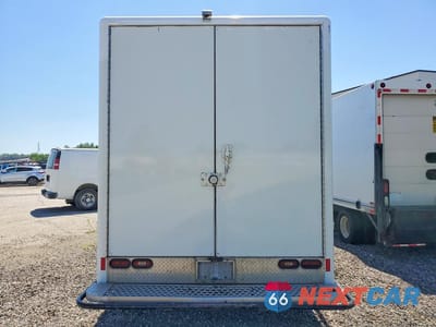 Zdjęcie 6 z 13 samochodu: 2016 ISUZU NPR HD BOX TRUCK VIN:54DC4W1B8GS806859 - miniatura