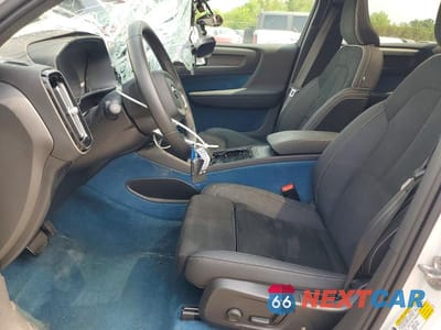 Zdjęcie 7 z 14 samochodu: 2023 VOLVO C40 RECHARGE ULTIMATE VIN:YV4ED3GM8P2054047 - miniatura
