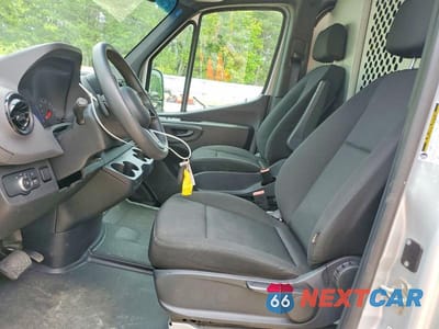 Zdjęcie 7 z 13 samochodu: 2019 MERCEDES-BENZ SPRINTER 1500 VIN:W1W70BGY2KT019161 - miniatura