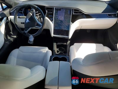 Zdjęcie 8 z 12 samochodu: 2017 TESLA MODEL S VIN:5YJSA1E22HF222347 - miniatura