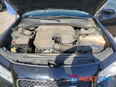 Zdjęcie 11 z 12 samochodu: 2017 CHRYSLER 300 LIMITED VIN:2C3CCARGXHH585854 - miniatura