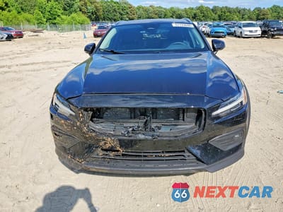 Piąte zdjęcie samochodu w środku: 2025 VOLVO V60 CROSS COUNTRY PLUS VIN:YV4L12WK6S2148527 - miniatura
