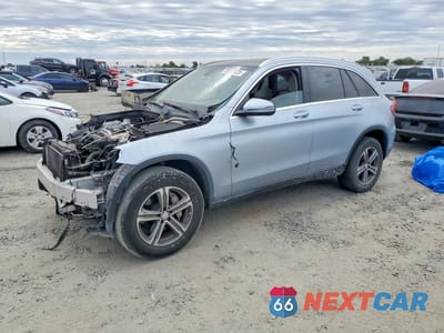 2016 MERCEDES-BENZ GLC 300 WDC0G4JB3GF102204 - główne zdjęcie licytacji z USA - miniatura