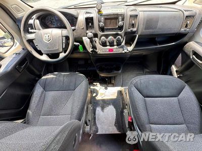 Zdjęcie 9 z 10 samochodu: 2019 RAM PROMASTER 3500 3500 HIGH VIN:3C6URVJG5KE548450 - miniatura