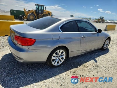 Trzecie zdjęcie samochodu z tyłu: 2012 BMW 328 XI SULEV VIN:WBAKF5C59CE656617 - miniatura