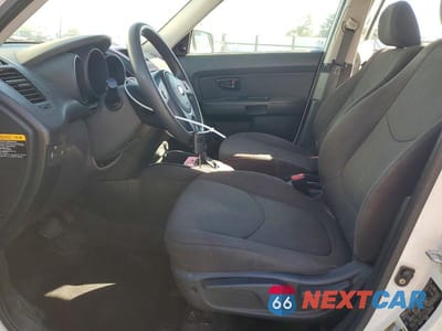 Zdjęcie 7 z 13 samochodu: 2013 KIA SOUL BASE VIN:KNDJT2A55D7585365 - miniatura
