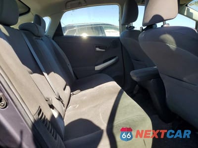 Zdjęcie 10 z 12 samochodu: 2011 TOYOTA PRIUS THREE VIN:JTDKN3DU3B0271484 - miniatura