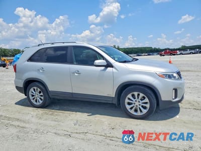 Czwarte zdjęcie samochodu z boku: 2014 KIA SORENTO EX VIN:5XYKUDA75EG538565 - miniatura