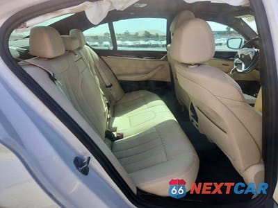 Zdjęcie 10 z 12 samochodu: 2022 BMW 530 XI VIN:WBA13BJ01NCJ35416 - miniatura