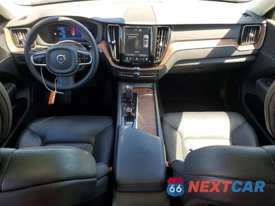 Zdjęcie 8 z 14 samochodu: 2024 VOLVO XC60 PLUS VIN:YV4L12RL6R1716280 - miniatura