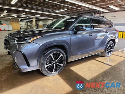 2022 TOYOTA HIGHLANDER XSE 5TDJZRBHXNS212894 - główne zdjęcie licytacji z USA - miniatura