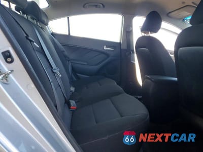 Zdjęcie 10 z 13 samochodu: 2018 KIA FORTE LX VIN:3KPFK4A75JE208066 - miniatura