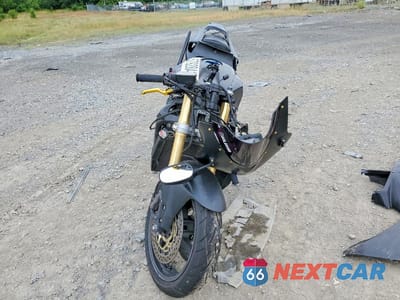 Drugie zdjęcie samochodu z przodu: 2005 HONDA CBR600 RR VIN:JH2PC37015M207906 - miniatura