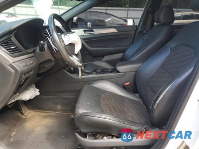 Zdjęcie 7 z 12 samochodu: 2019 HYUNDAI SONATA SPORT VIN:5NPE34AF0KH774536 - miniatura