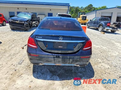 Zdjęcie 6 z 12 samochodu: 2017 MERCEDES-BENZ E 300 VIN:WDDZF4JB2HA057602 - miniatura