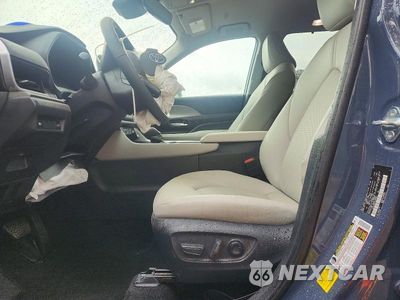 Zdjęcie 7 z 14 samochodu: 2025 TOYOTA GRAND HIGHLANDER HYBRID XLE VIN:5TDACAB54SS055092 - miniatura