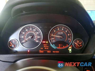 Zdjęcie 9 z 12 samochodu: 2013 BMW 335 XI VIN:WBA3B9C52DF140991 - miniatura
