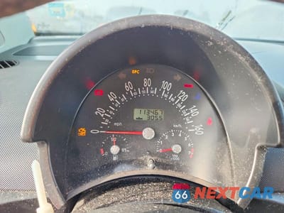 Zdjęcie 9 z 12 samochodu: 2004 VOLKSWAGEN NEW BEETLE GLS VIN:3VWCD31C04M411670 - miniatura