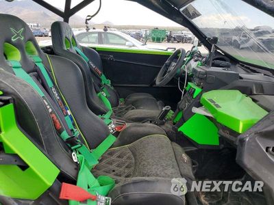 Piąte zdjęcie samochodu w środku: 2018 CAN-AM MAVERICK X3 UTILITY VEHICLE VIN:3JBVEAW40JK000441 - miniatura