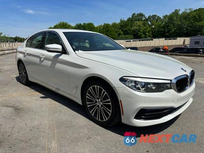 Czwarte zdjęcie samochodu z boku: 2019 BMW 530 I VIN:WBAJA5C59KWW18744 - miniatura