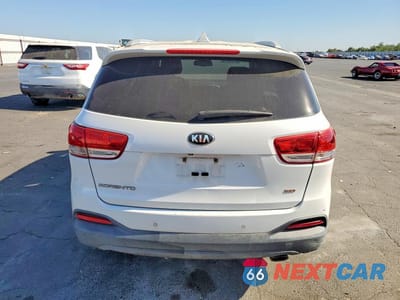 Zdjęcie 6 z 13 samochodu: 2016 KIA SORENTO LX VIN:5XYPGDA38GG052507 - miniatura