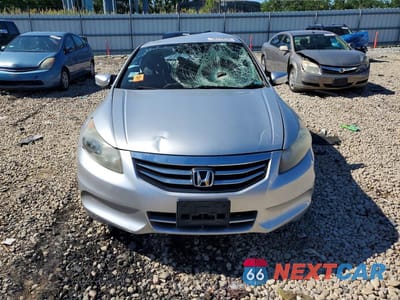 Piąte zdjęcie samochodu w środku: 2012 HONDA ACCORD LX VIN:1HGCP2F3XCA091882 - miniatura