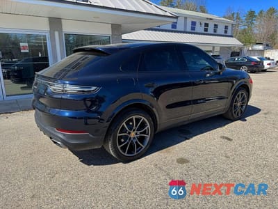 Czwarte zdjęcie samochodu z boku: 2021 PORSCHE CAYENNE COUPE VIN:WP1BA2AY2MDA41376 - miniatura